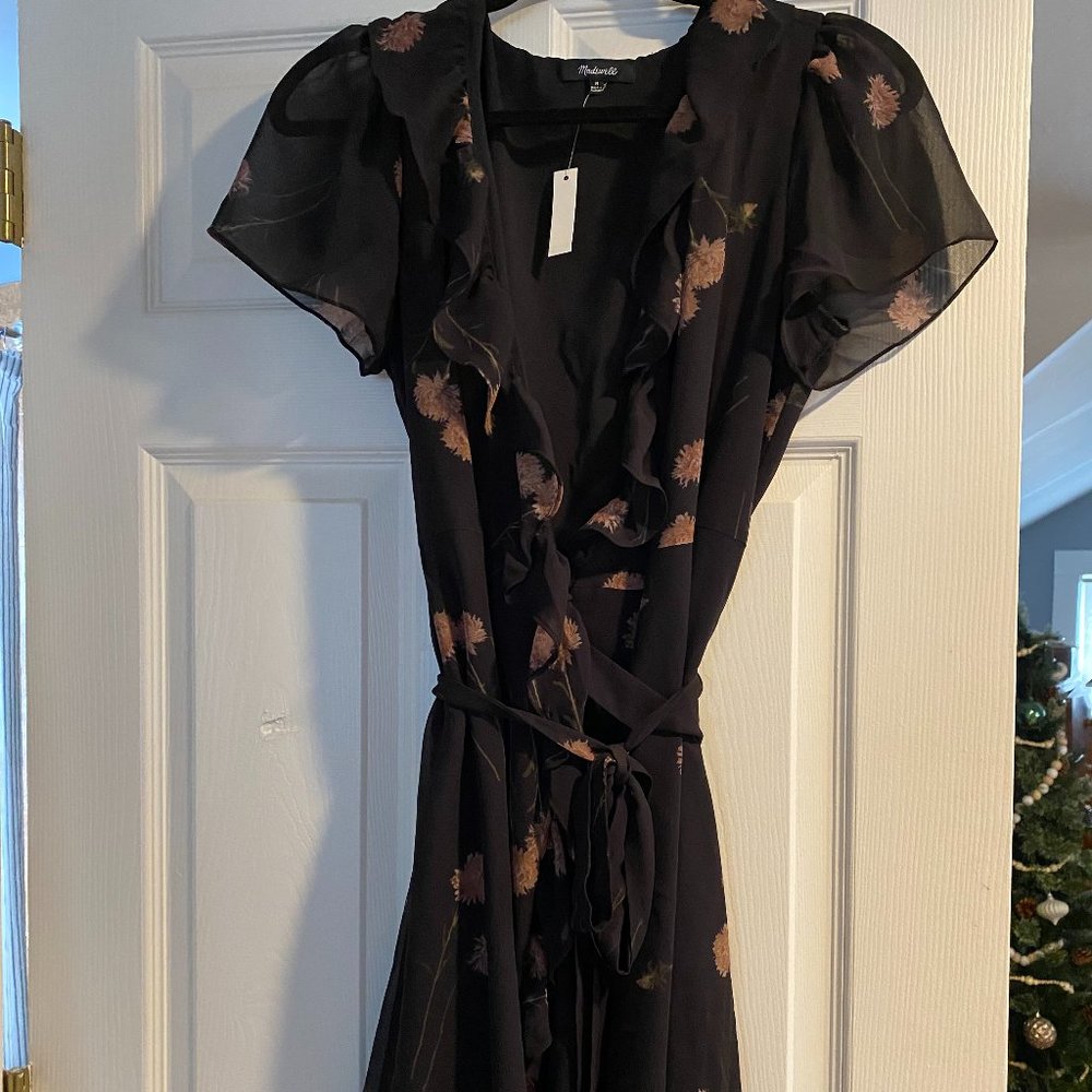 Madewell Ruffle Wrap Dress in Aster Portrait